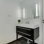 Beautiful In With Kitchen בית נופש