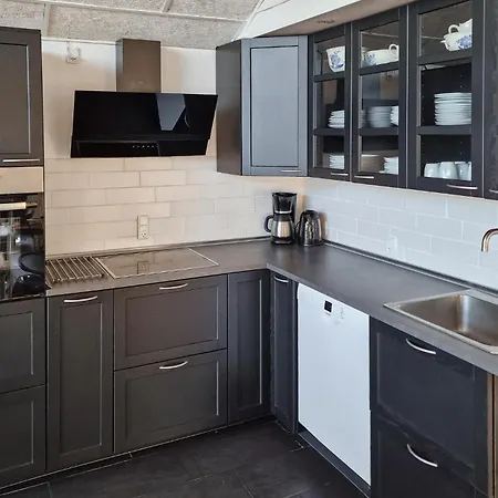 Dom wakacyjny Beautiful In With Kitchen